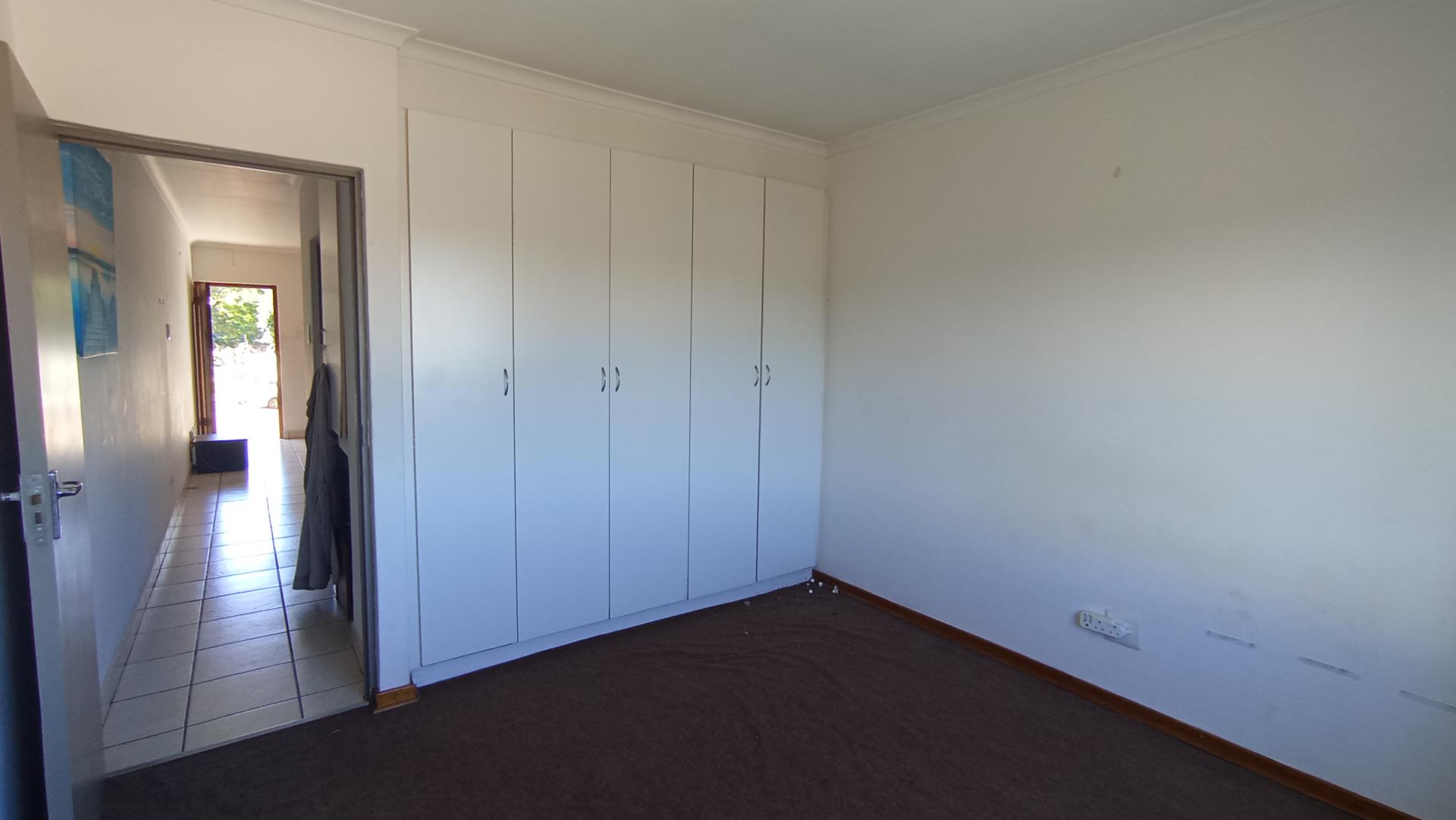 Bed Room 1 - 256 square meters of property in Bellair - DBN