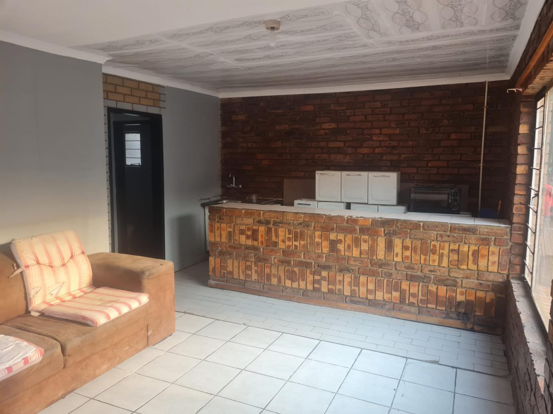  of property in Modder East