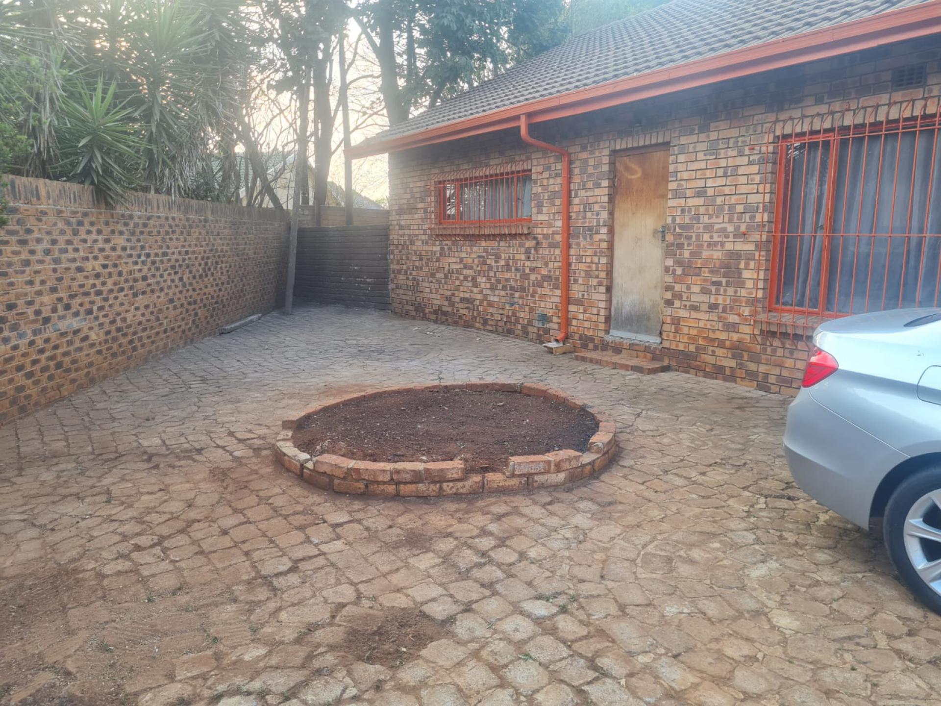  of property in Modder East