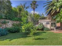  of property in Bezuidenhout Valley