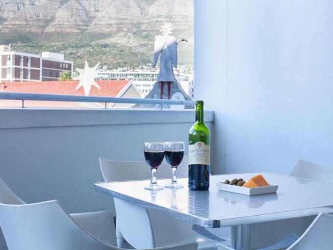 2 Bedroom Apartment for Sale For Sale in Cape Town Centre - MR705695