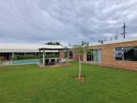  of property in Oudtshoorn