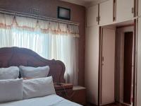  of property in South Hills