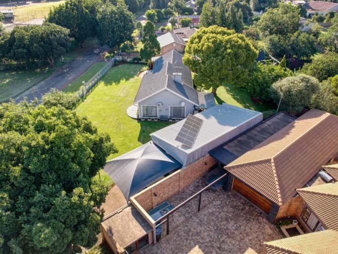 4 Bedroom House for Sale For Sale in Meyerton - MR705727