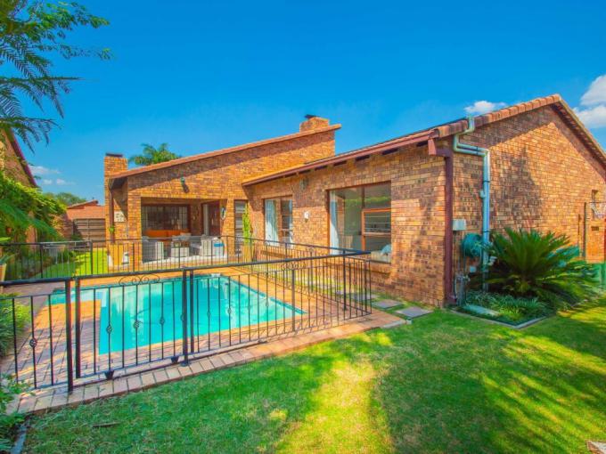 3 Bedroom House for Sale For Sale in Randpark Ridge - MR705756