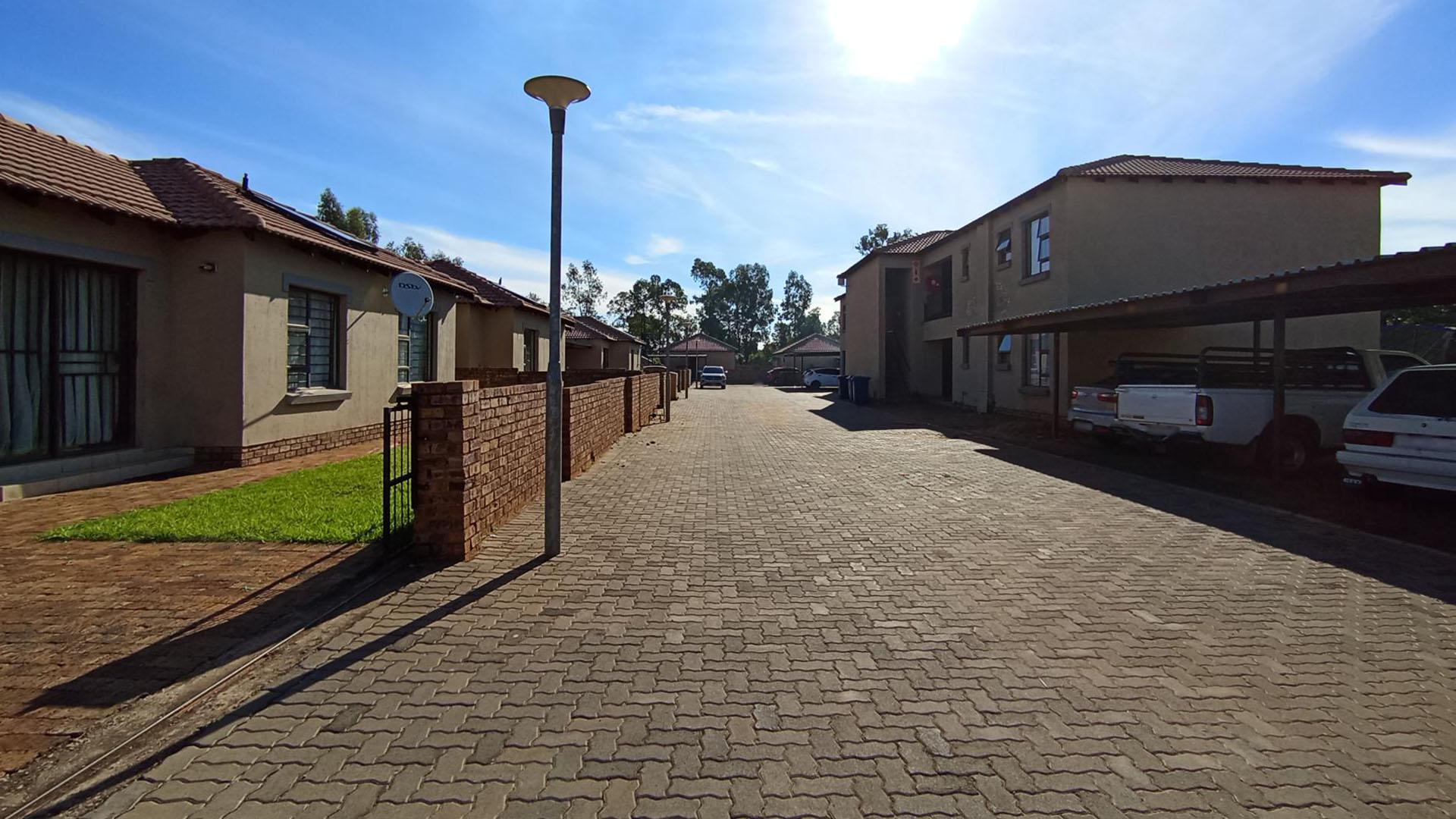 Front View of property in Chantelle