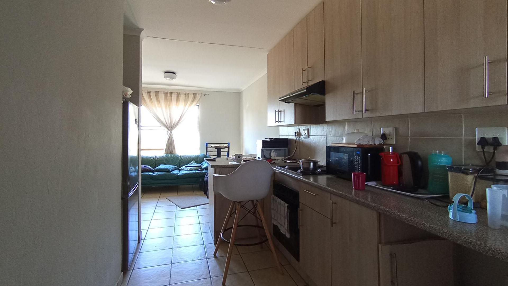 Kitchen - 9 square meters of property in Chantelle