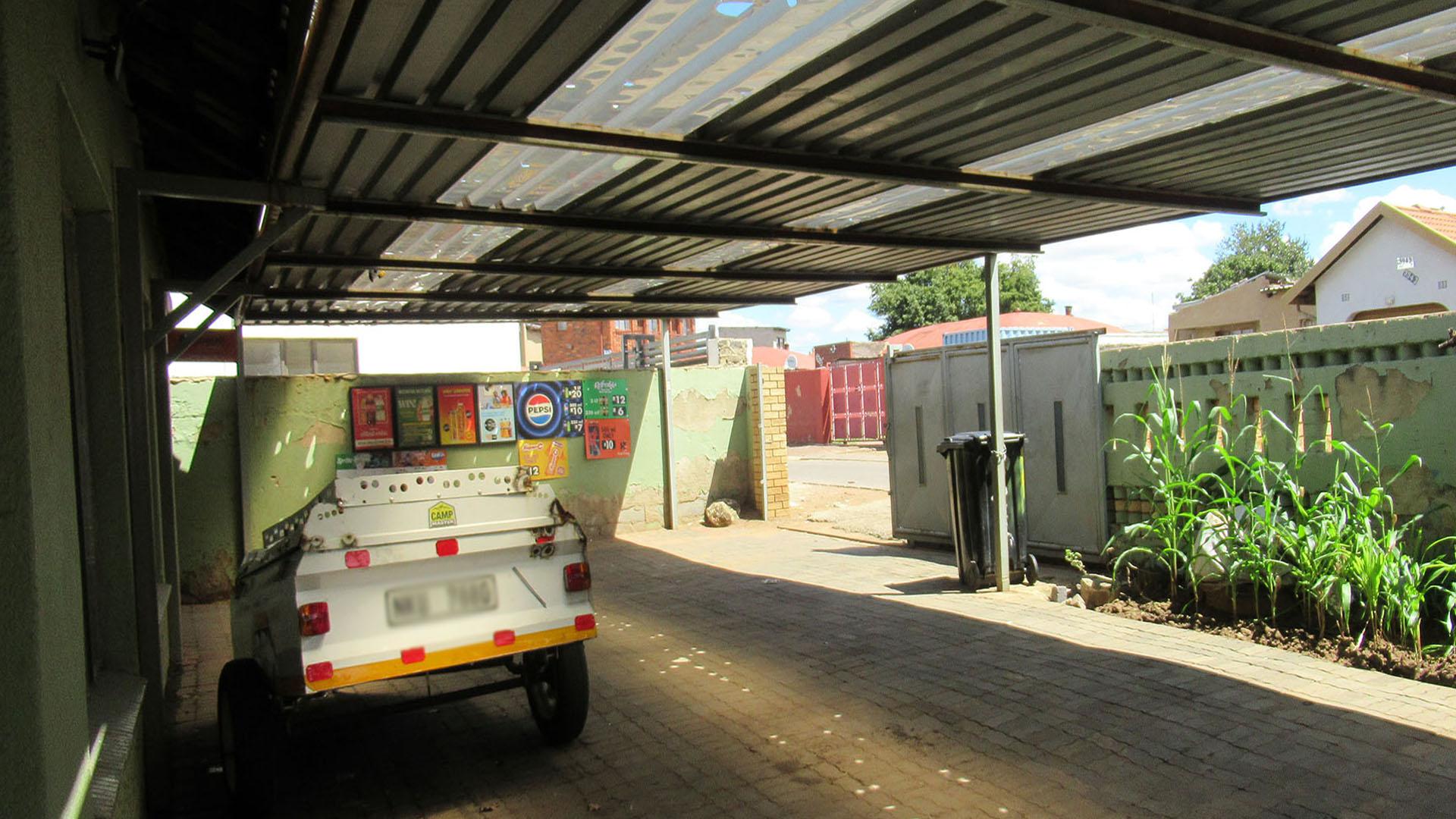 Front View of property in Jabavu