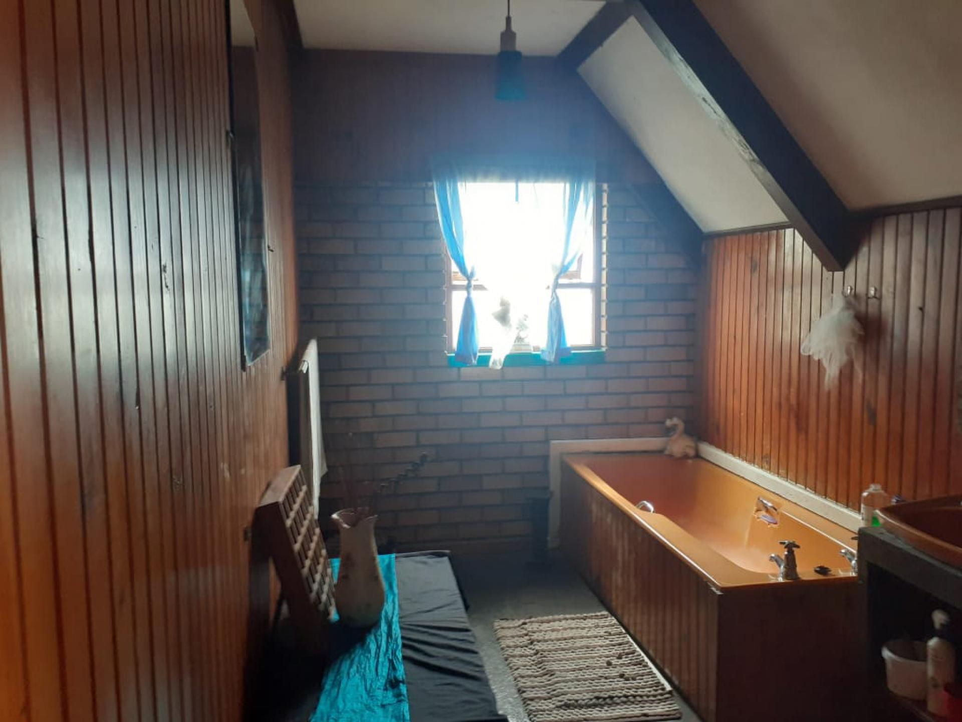  of property in Algoa Park