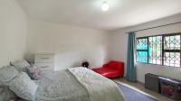 Main Bedroom - 22 square meters of property in Lovu