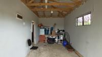 Garage - 21 square meters of property in Lovu
