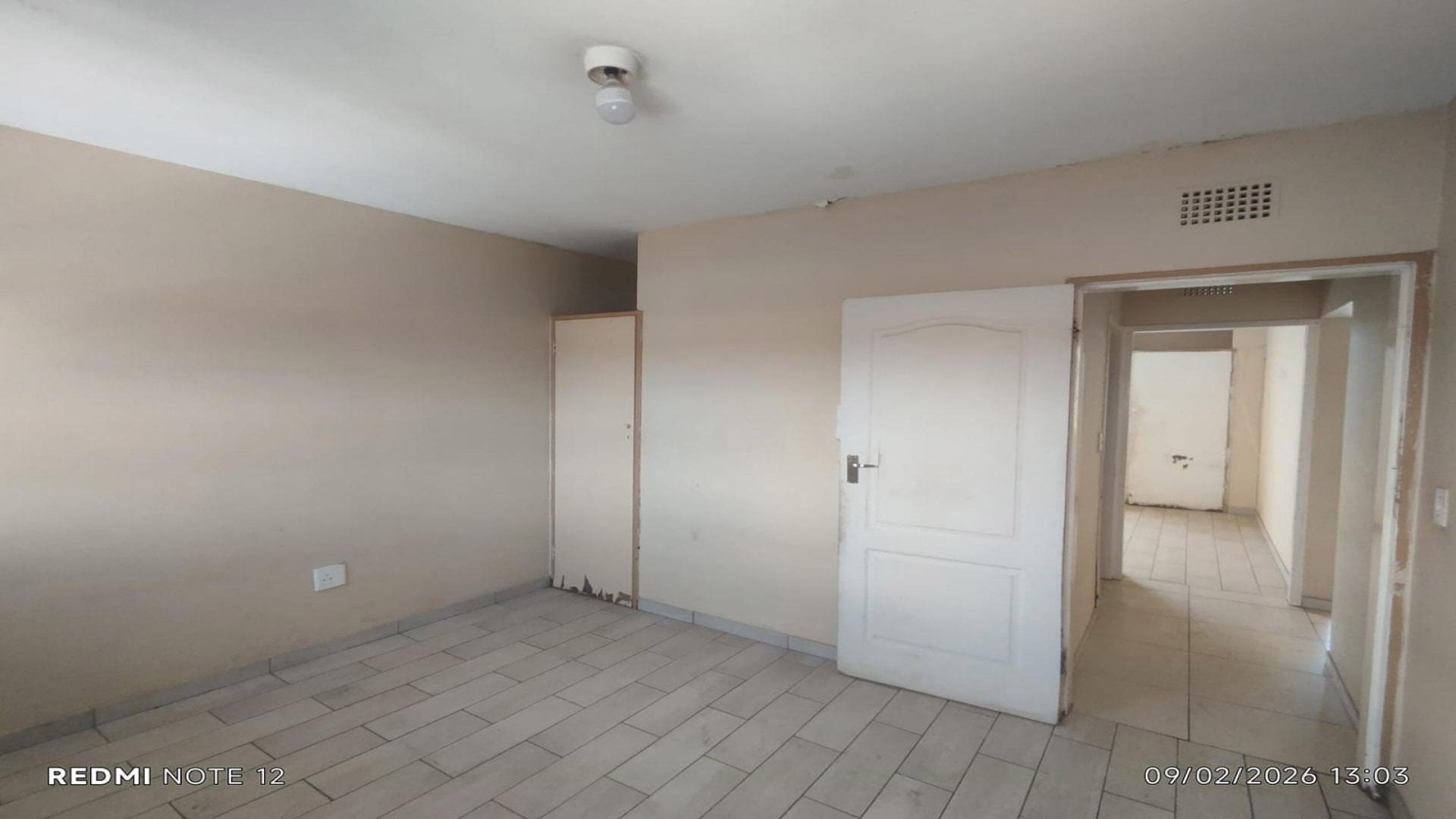 Bed Room 2 of property in Vanderbijlpark