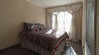 Bed Room 1 - 13 square meters of property in Soshanguve East