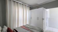 Bed Room 1 of property in Kidds Beach