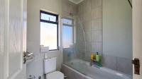 Bathroom 1 of property in Kidds Beach