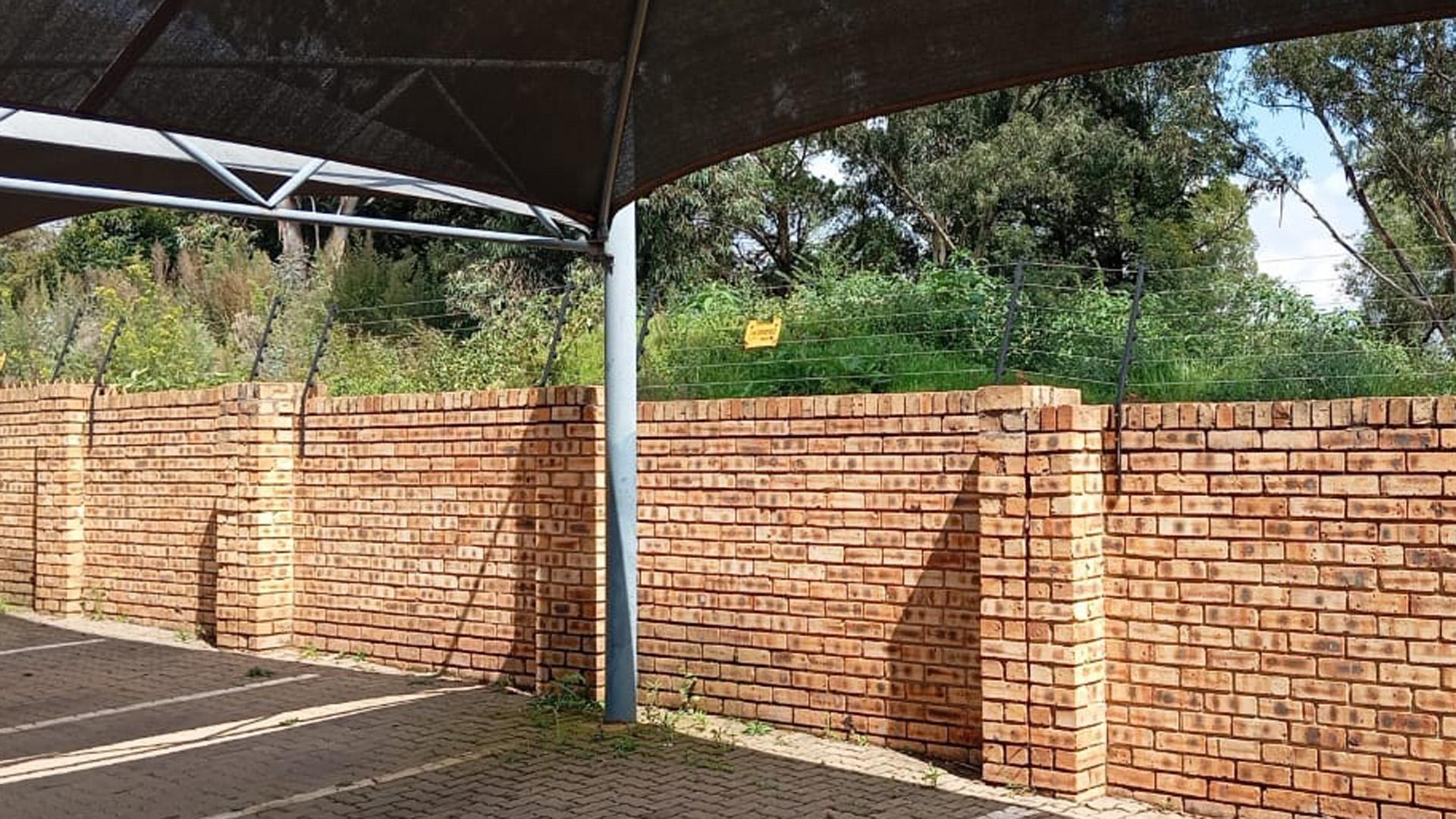Carport  of property in Cloverdene