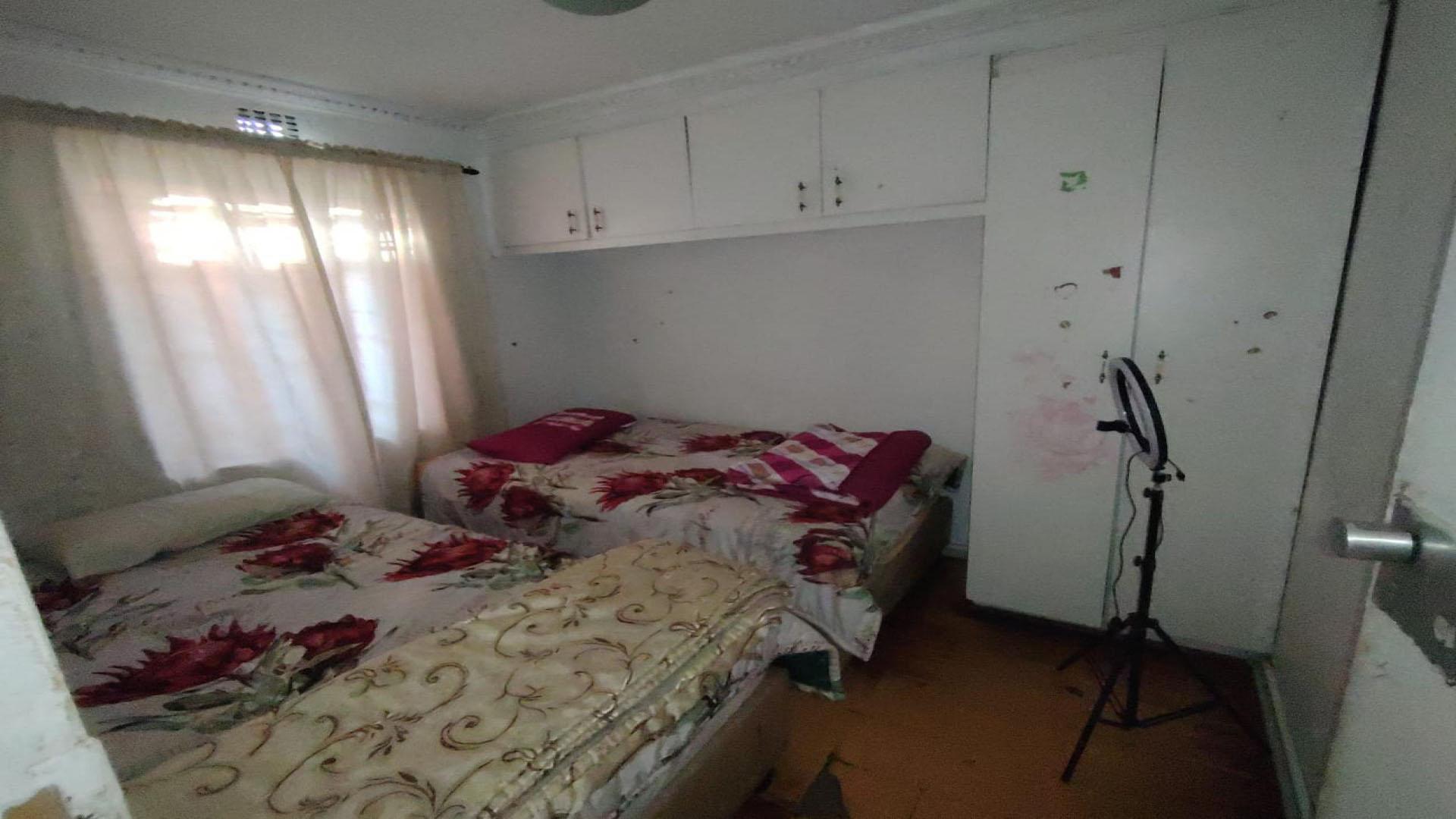 Bed Room 2 of property in Mitchells Plain