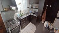 Kitchen of property in Terra Nova