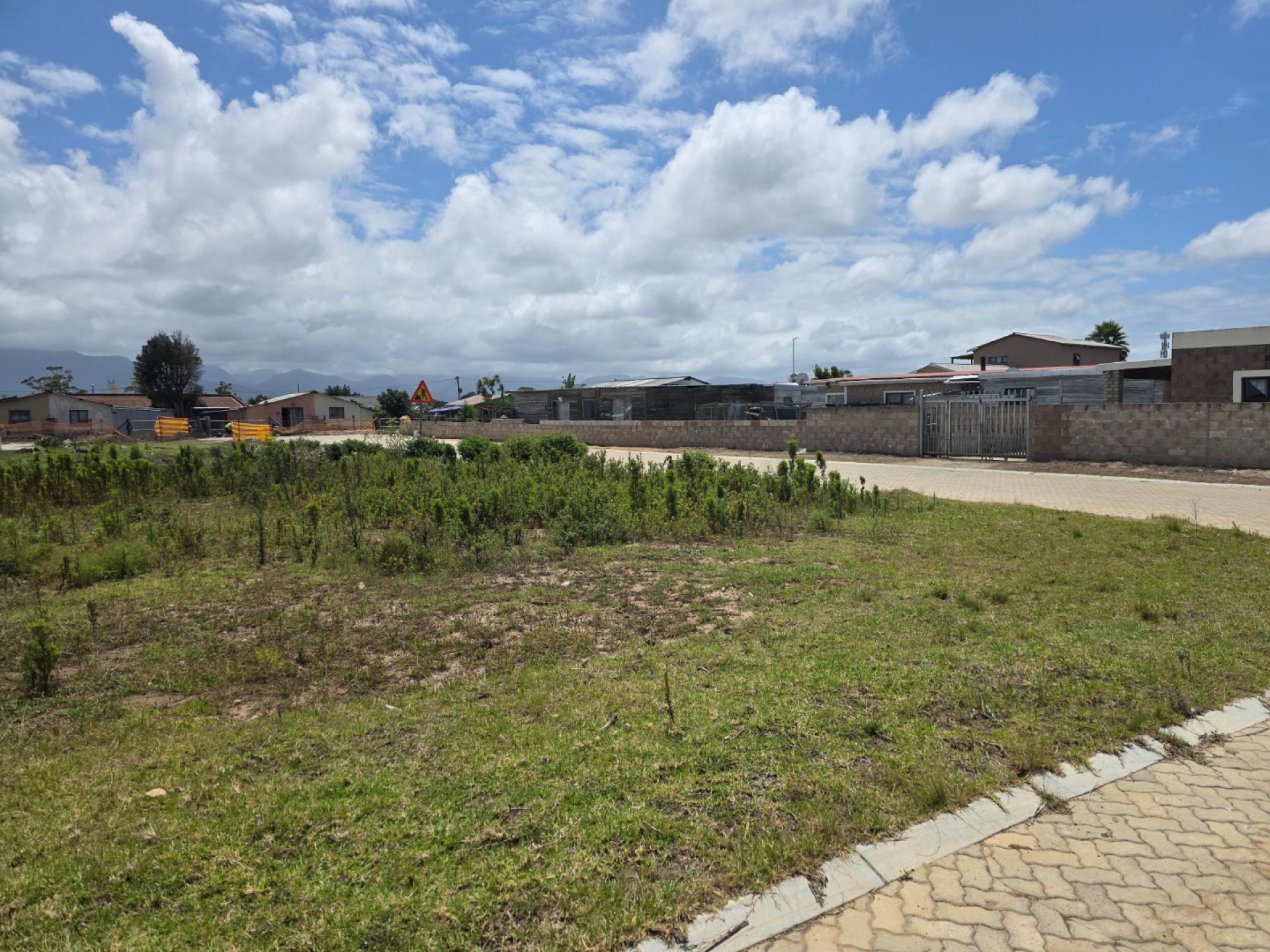  of property in Pacaltsdorp