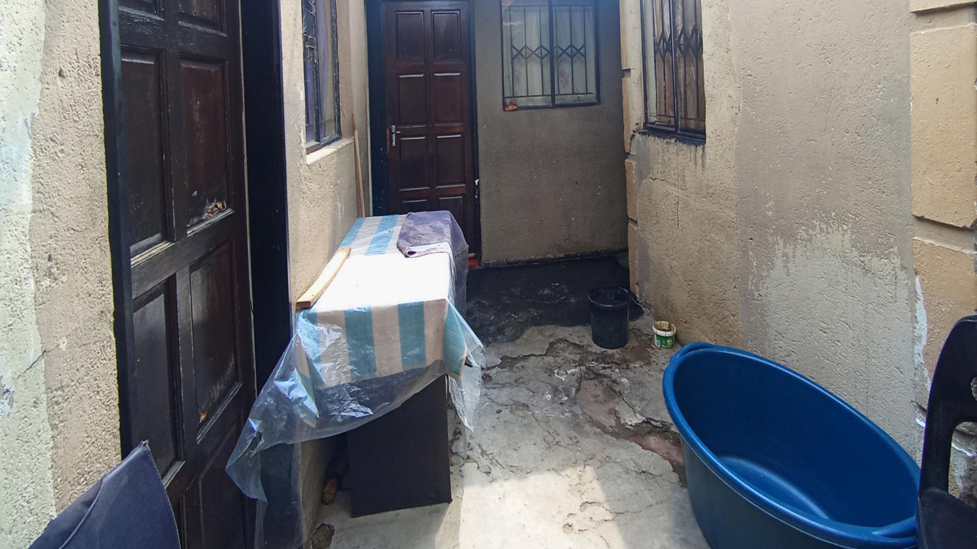 Backyard of property in Olievenhoutbos