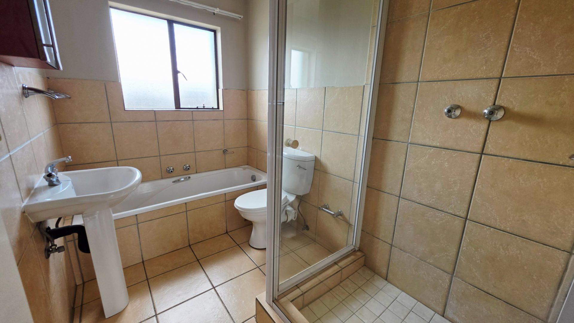  of property in Bendor
