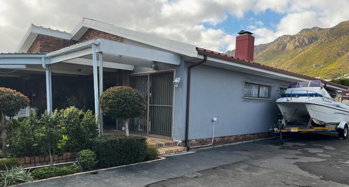 5 Bedroom House for Sale For Sale in Gordons Bay - MR705899