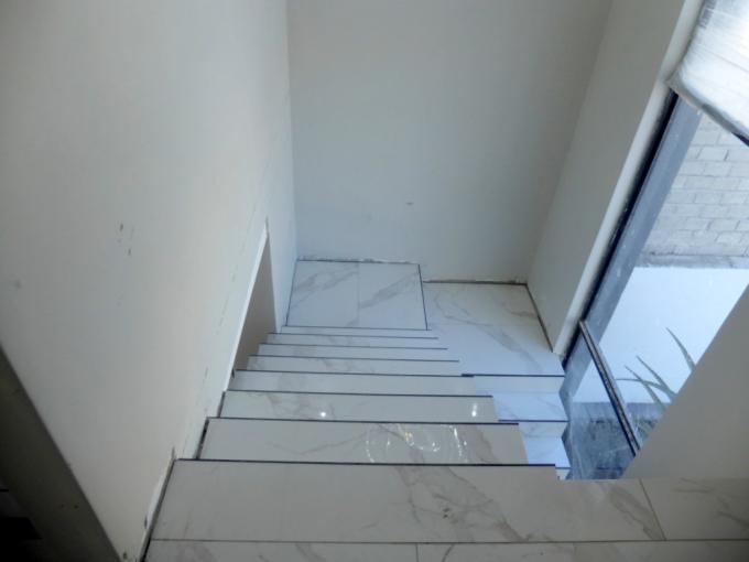 4 Bedroom House for Sale For Sale in The Sandown - MR705909