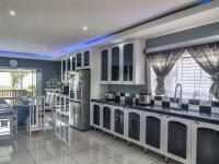  of property in Glenvista