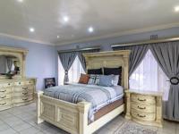  of property in Glenvista