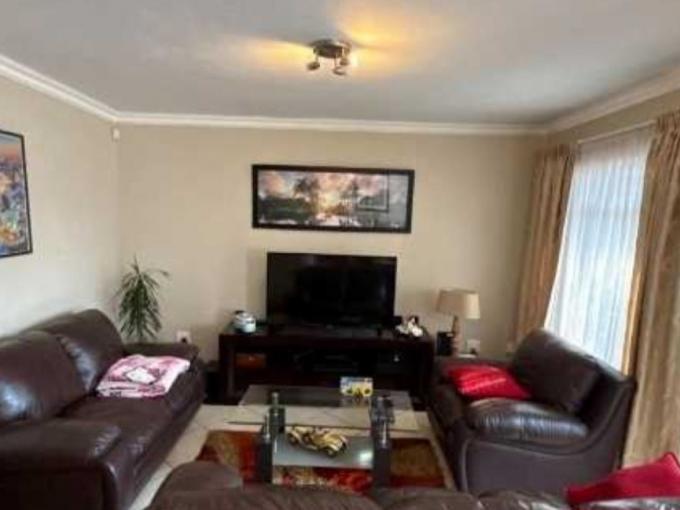 2 Bedroom Simplex for Sale For Sale in Risana - MR705926