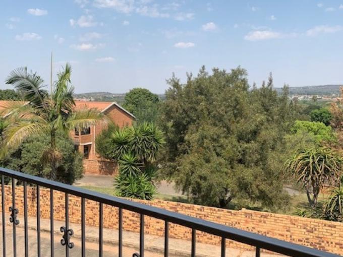 3 Bedroom Simplex for Sale For Sale in La Montagne - MR705943