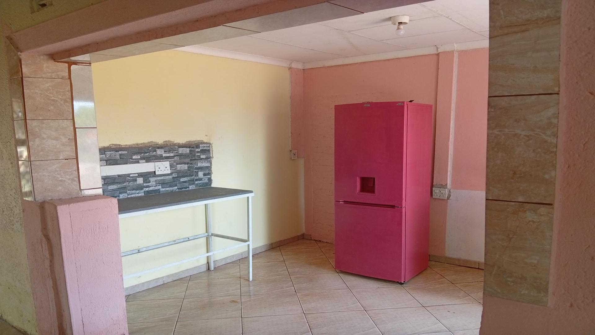 Kitchen of property in Phalaborwa