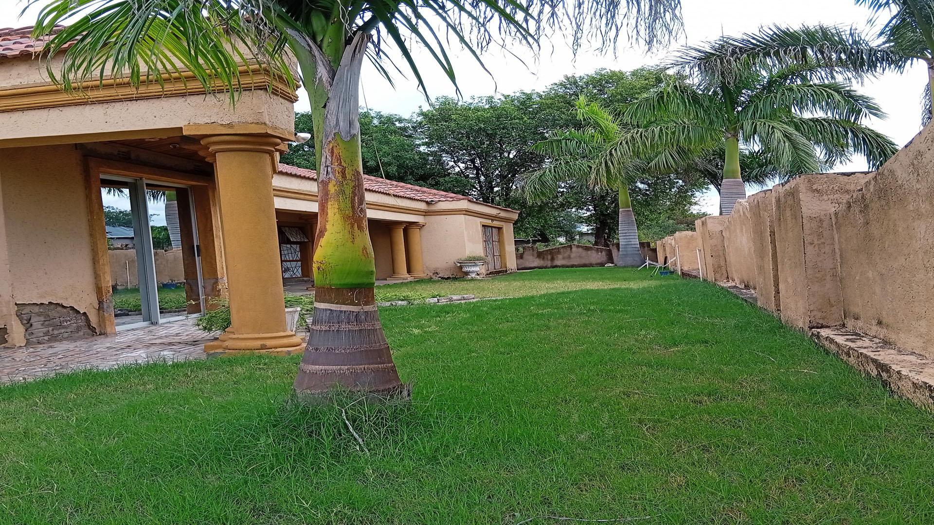 Garden of property in Phalaborwa