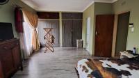 Main Bedroom of property in Eloff