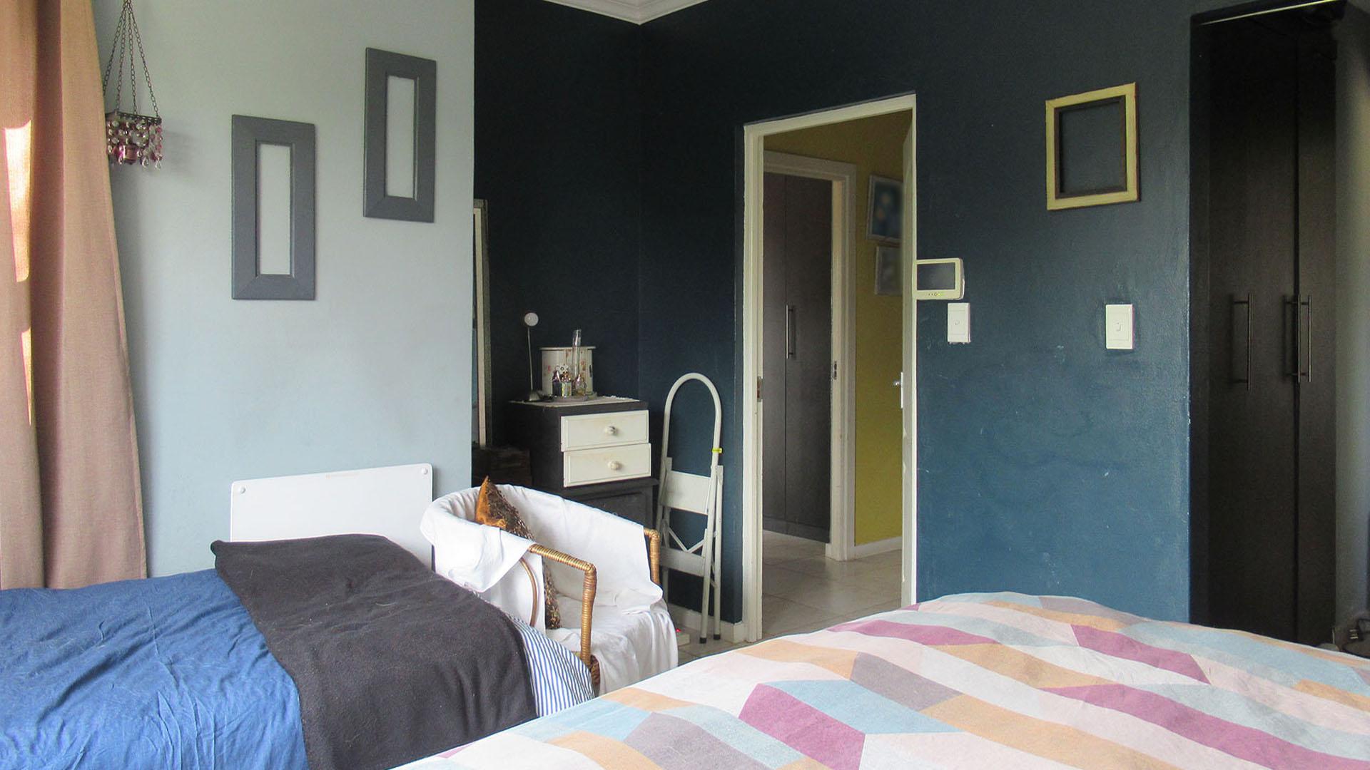 Main Bedroom - 23 square meters of property in Kensington - JHB