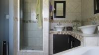Main Bathroom - 10 square meters of property in Kensington - JHB