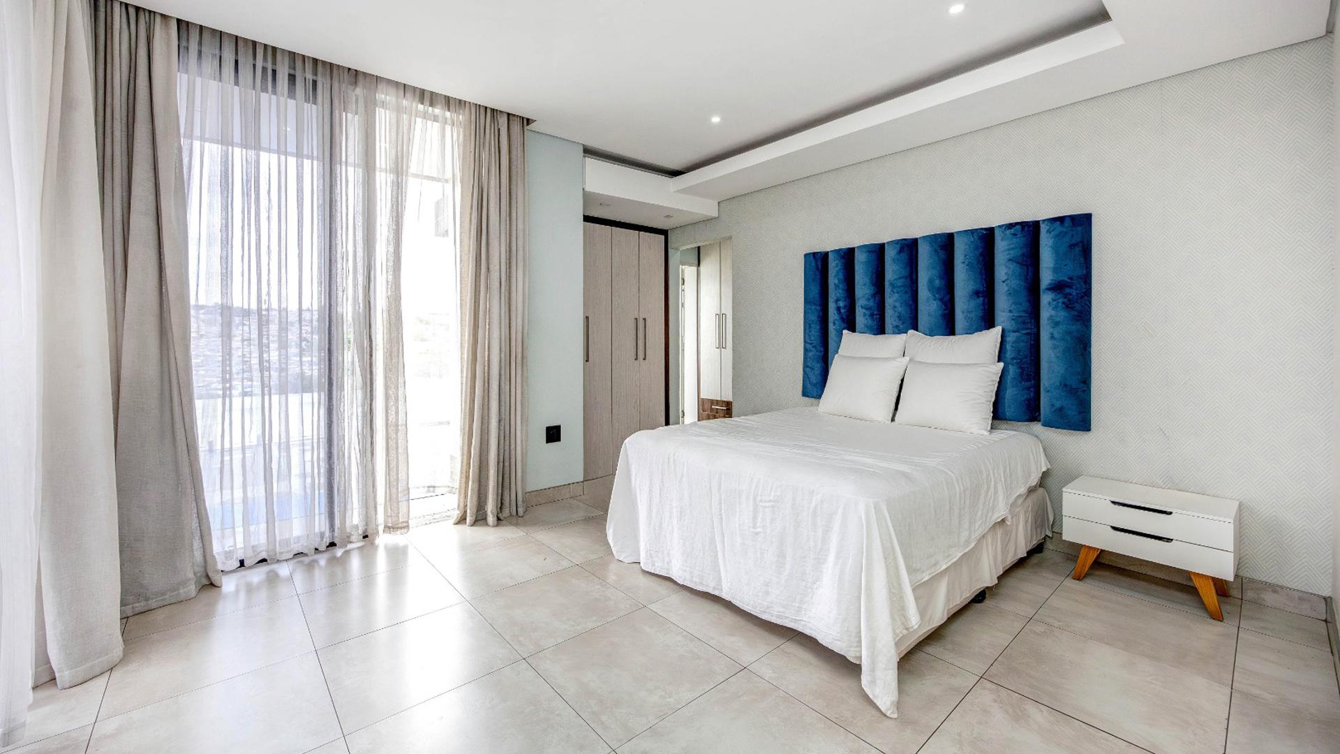 Bed Room 2 of property in Maroeladal