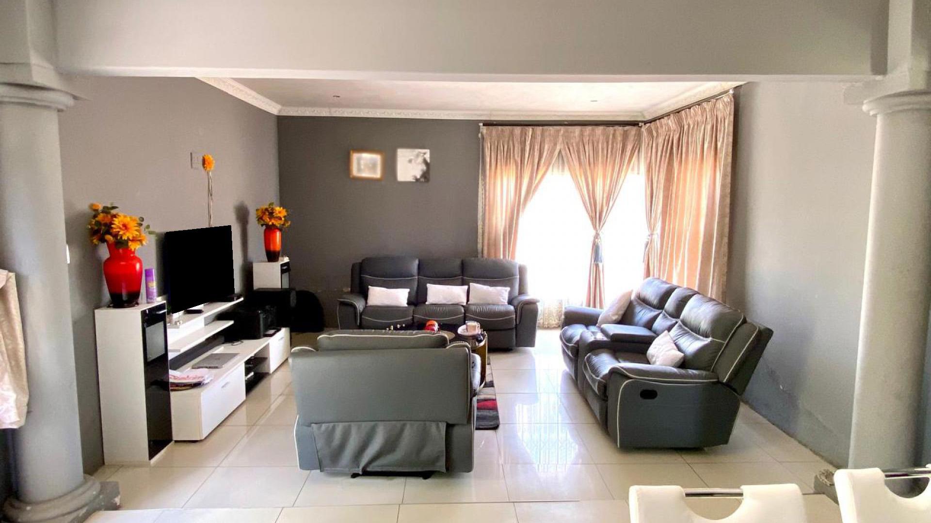 Lounges of property in Mid-ennerdale