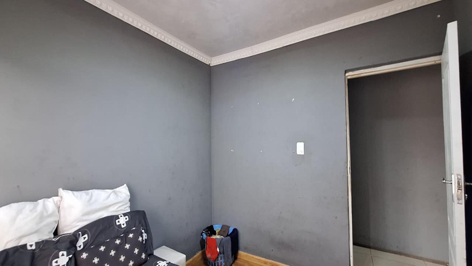 Bed Room 2 - 21 square meters of property in Mid-ennerdale