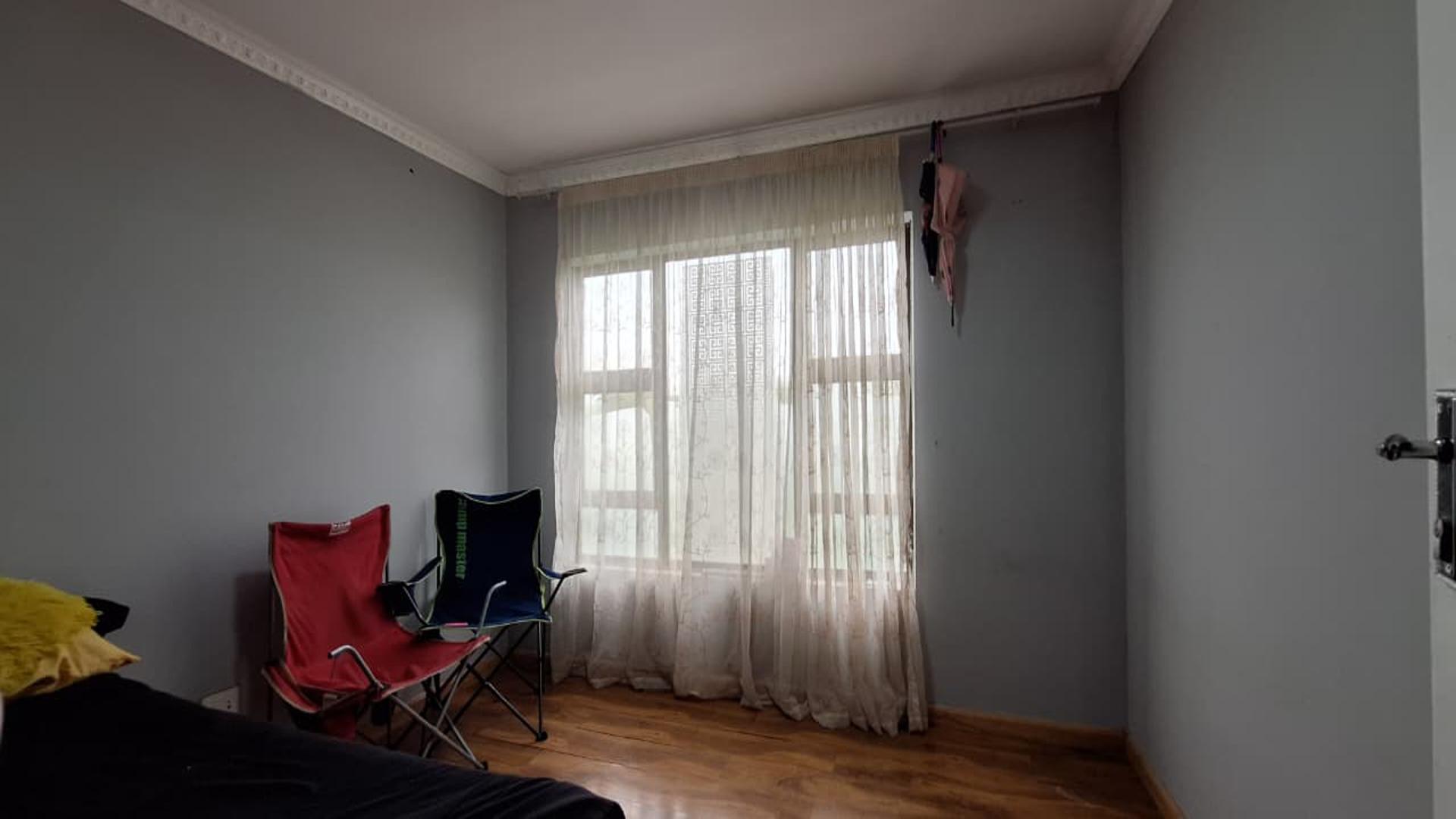 Bed Room 4 - 13 square meters of property in Mid-ennerdale