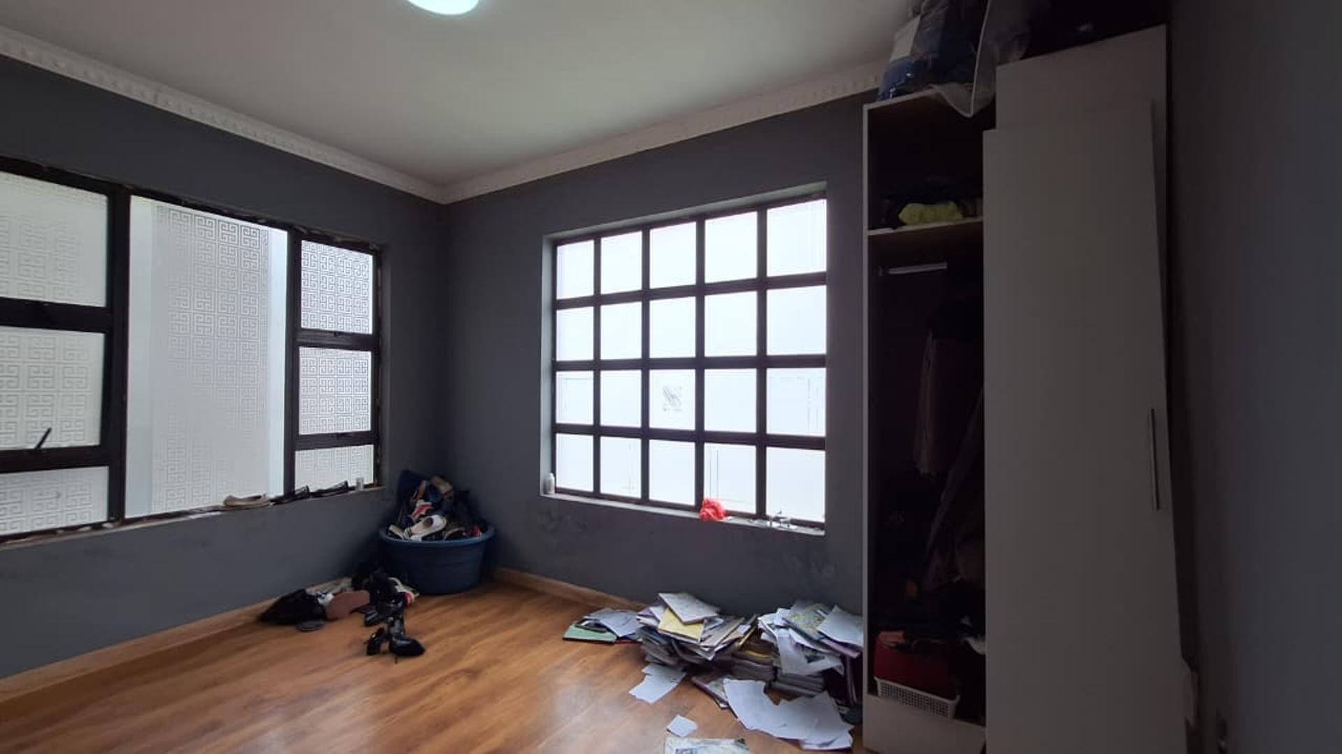 Bed Room 5+ - 15 square meters of property in Mid-ennerdale