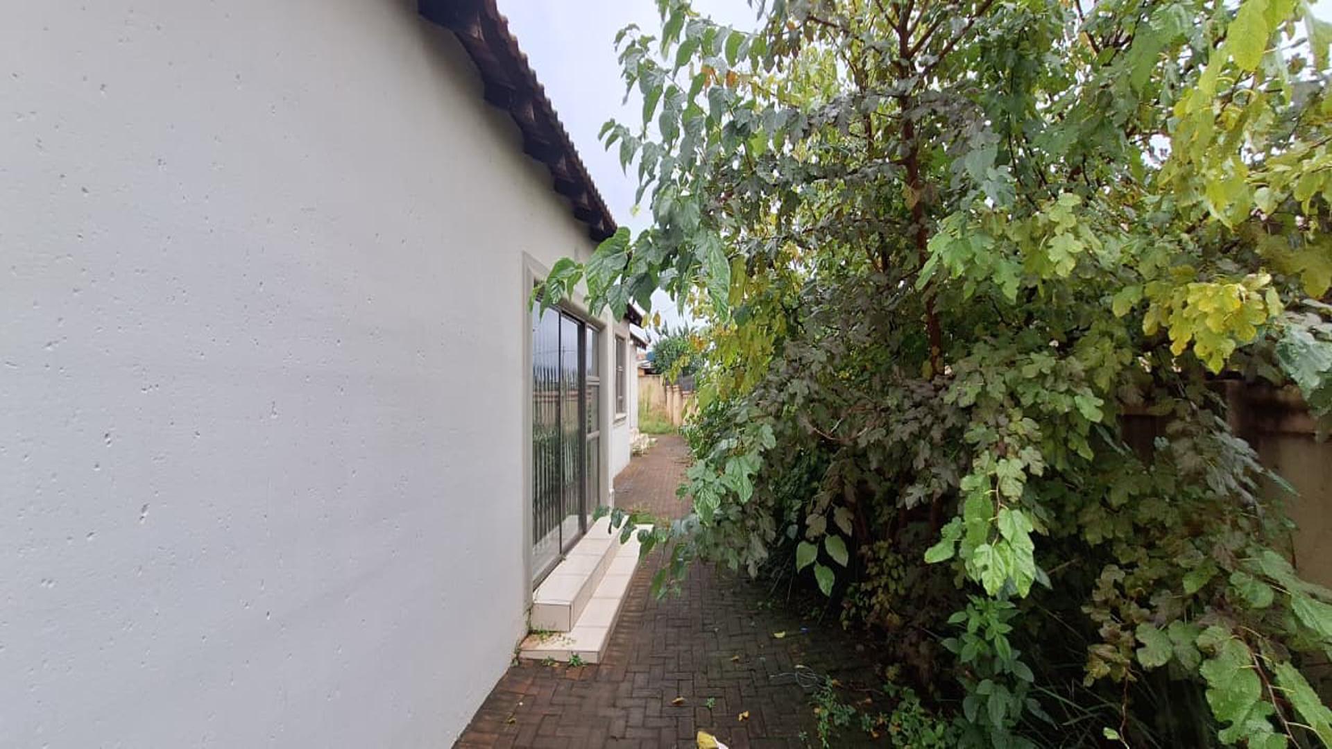 Backyard of property in Mid-ennerdale