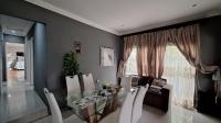 Dining Room - 30 square meters of property in Mid-ennerdale