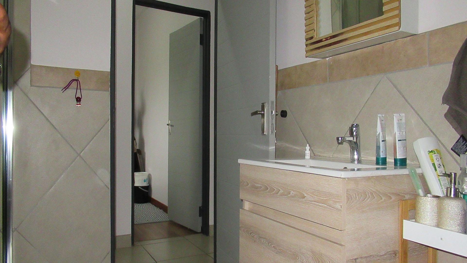 Bathroom 1 - 7 square meters of property in Glen Austin AH (Midrand)