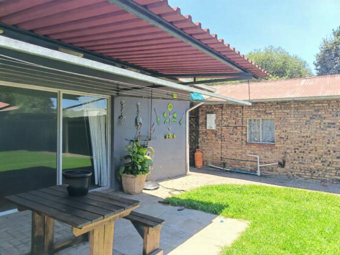 House for Sale For Sale in Middelburg - MP - MR706015