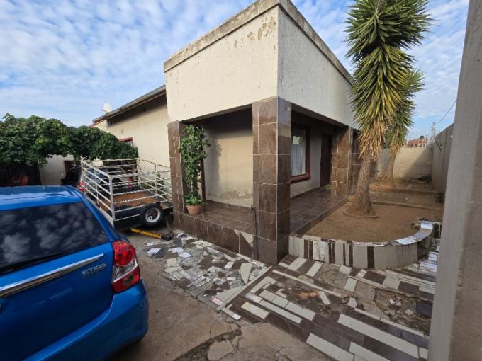 3 Bedroom House for Sale For Sale in La Rochelle - JHB - MR706044