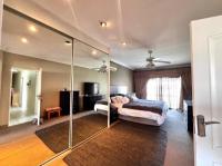  of property in Glenvista