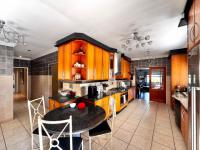  of property in Glenvista