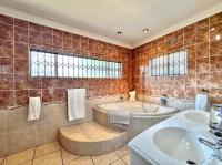  of property in Glenvista