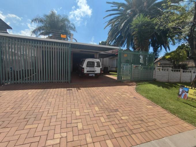 3 Bedroom House for Sale For Sale in Suideroord - MR706057